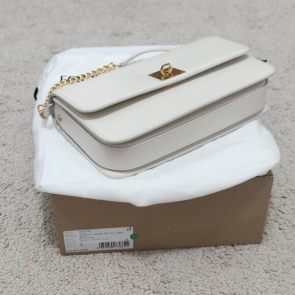 Golden Goose Gioia Bag in butter-colored boarded leather with gold details - Picture 4 of 11